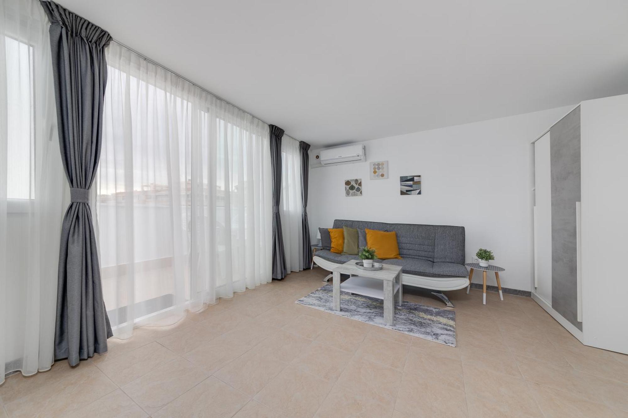 Cosy Apartment Near The Sea Torrevieja Kültér fotó